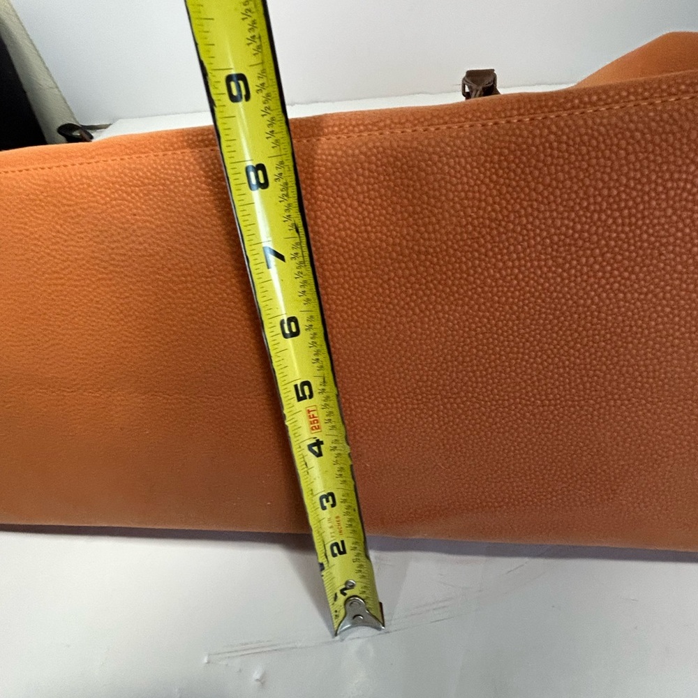 Elegant Orange Duffel Bag with Duck Emblem - Picture 10 of 11